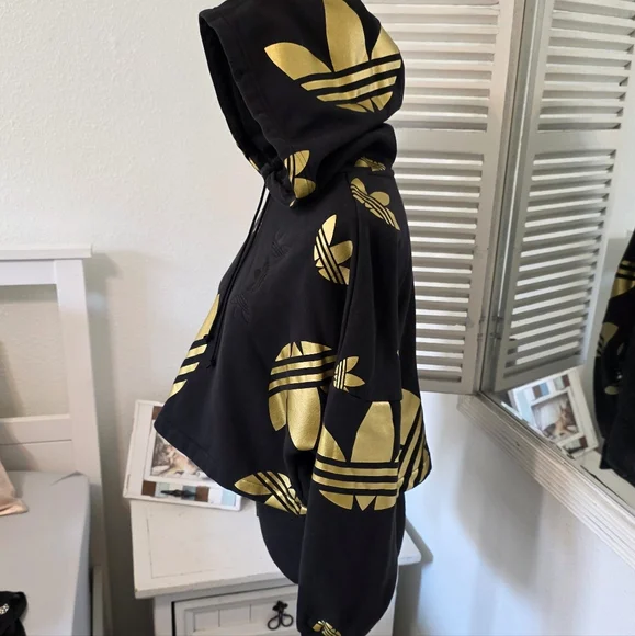 🆕️ Adidas Large Logo Cropped Hoodie - Picture 6 of 12